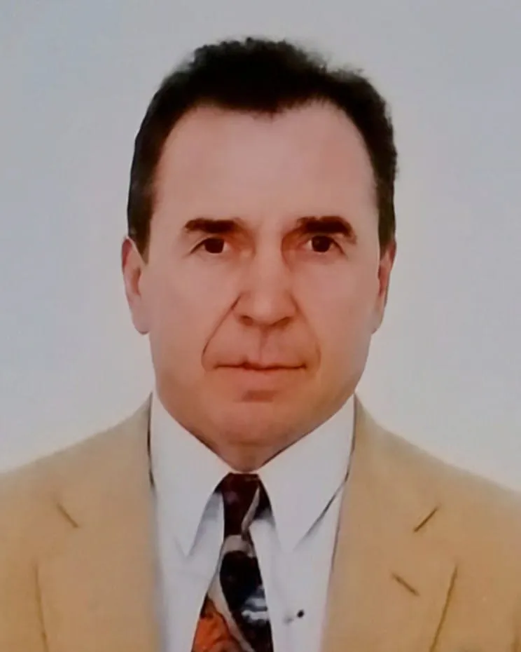 Оглоблінський Володимир